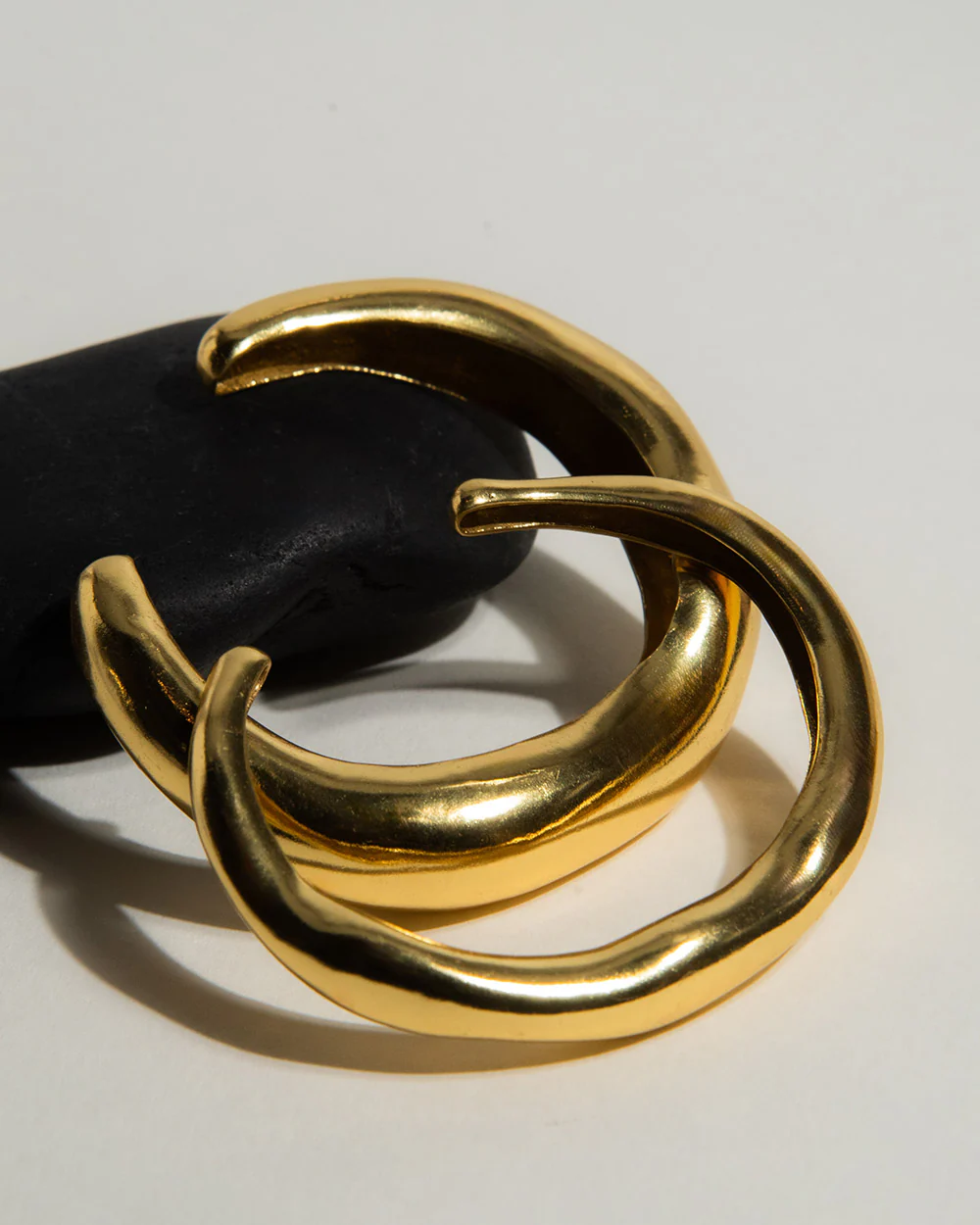 MM STUDIO Lucid Light Bangle - Image 5