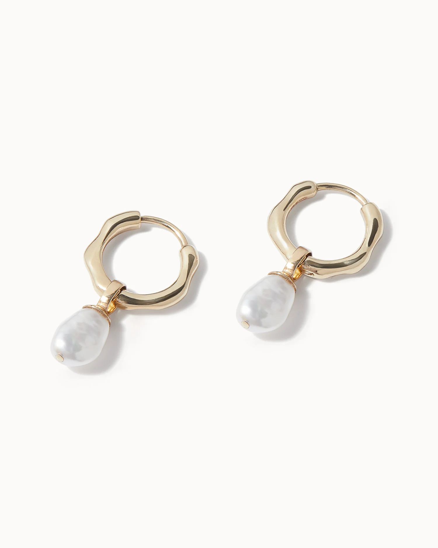 Baroque Pearl Hoop Earrings - Image 4