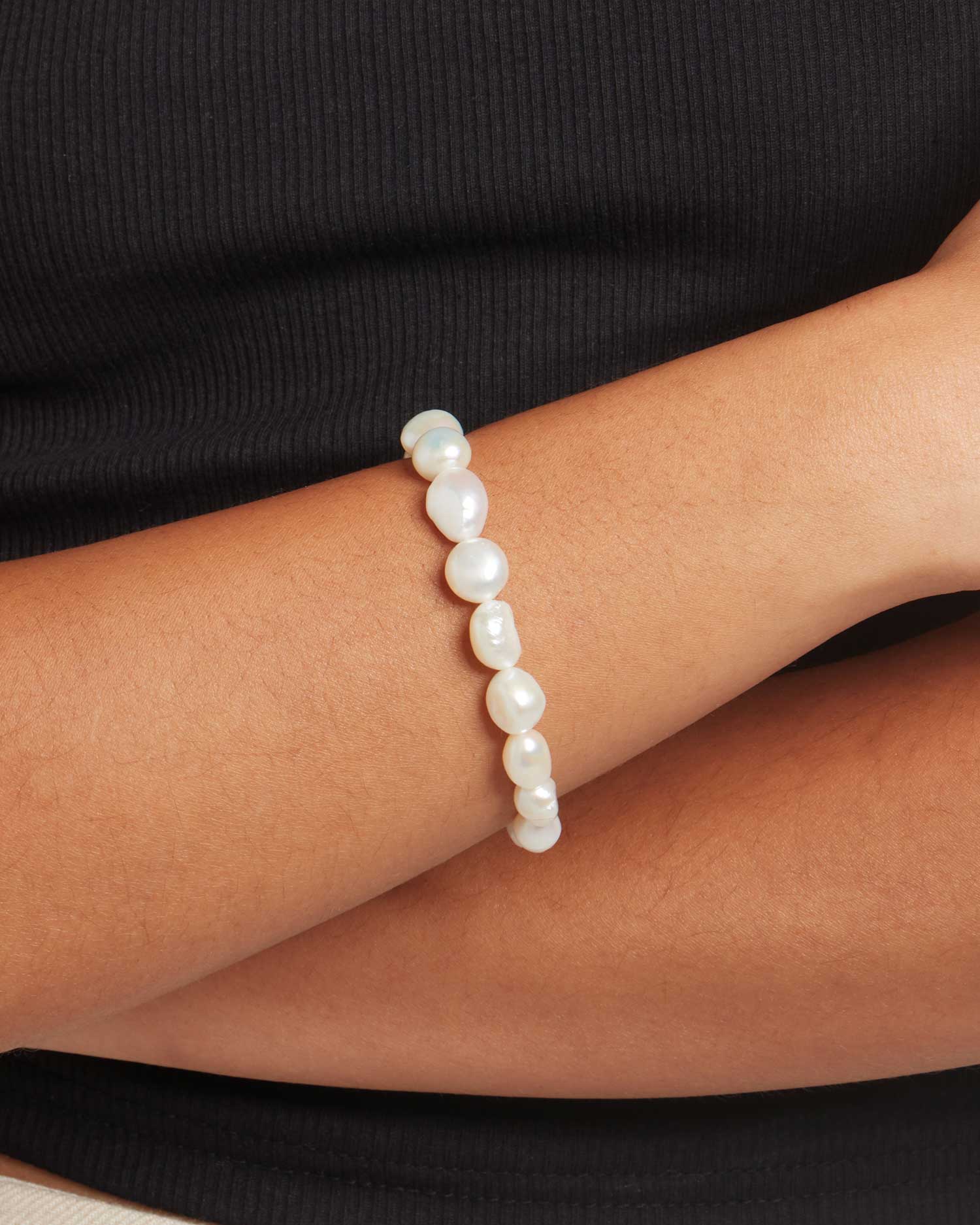 Baroque Pearl T-Bar Bracelet - Image 5