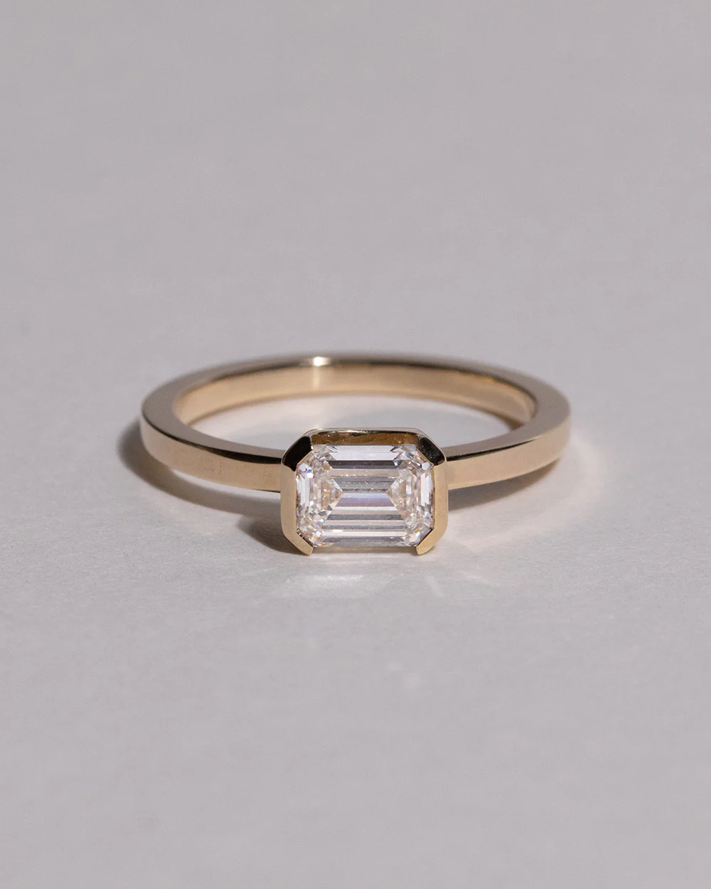 Emerald Cut 1ct Lab Grown Diamond Ring - Image 3