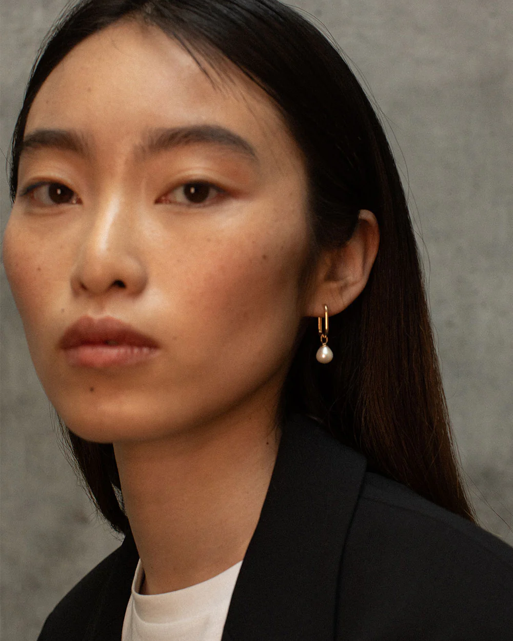 Solid Gold Pearl Hoop Earrings - Image 3