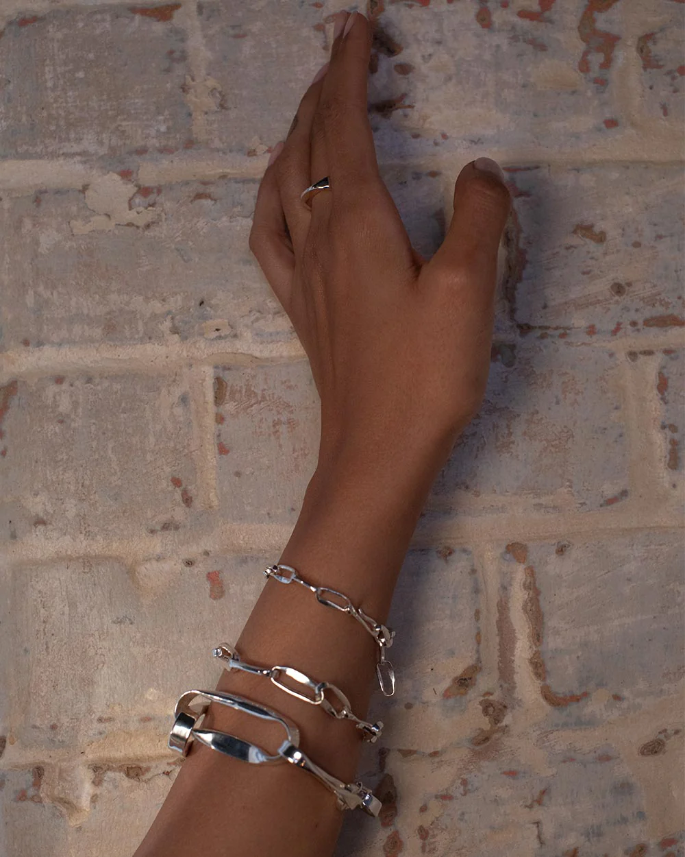 Link Light Chain Bracelet - Image 2